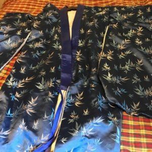 Gorgeous Vintage High-Quality Furisode Silk Kimono